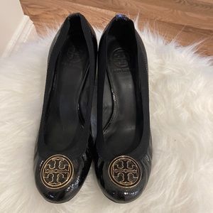 Tory Burch low wedge 9.5